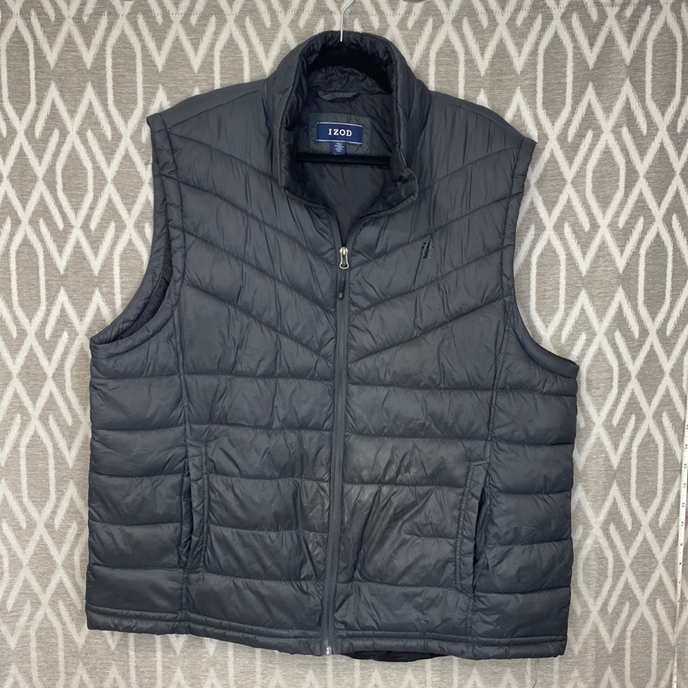 IZOD Puffer Vest in Dark Gray Size: XL